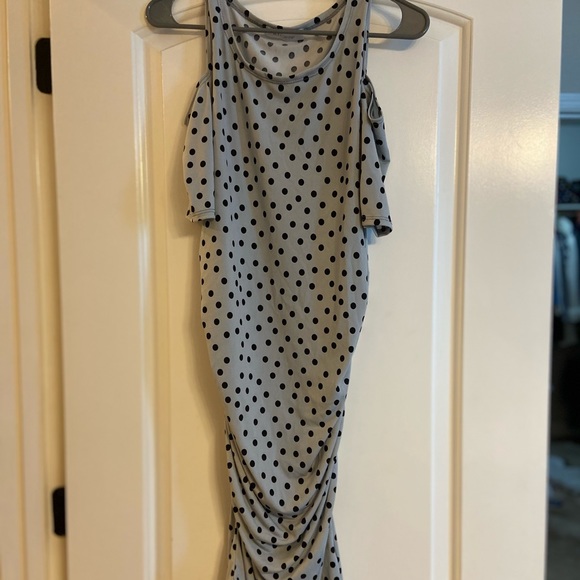 My bump poke a dot cold shoulder maternity dress - Picture 2 of 5